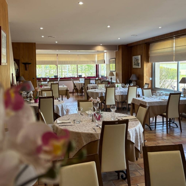 Repas de Groupe - Auberge De La Terrasse - restaurant VILLERSEXEL - top resto VILLERSEXEL